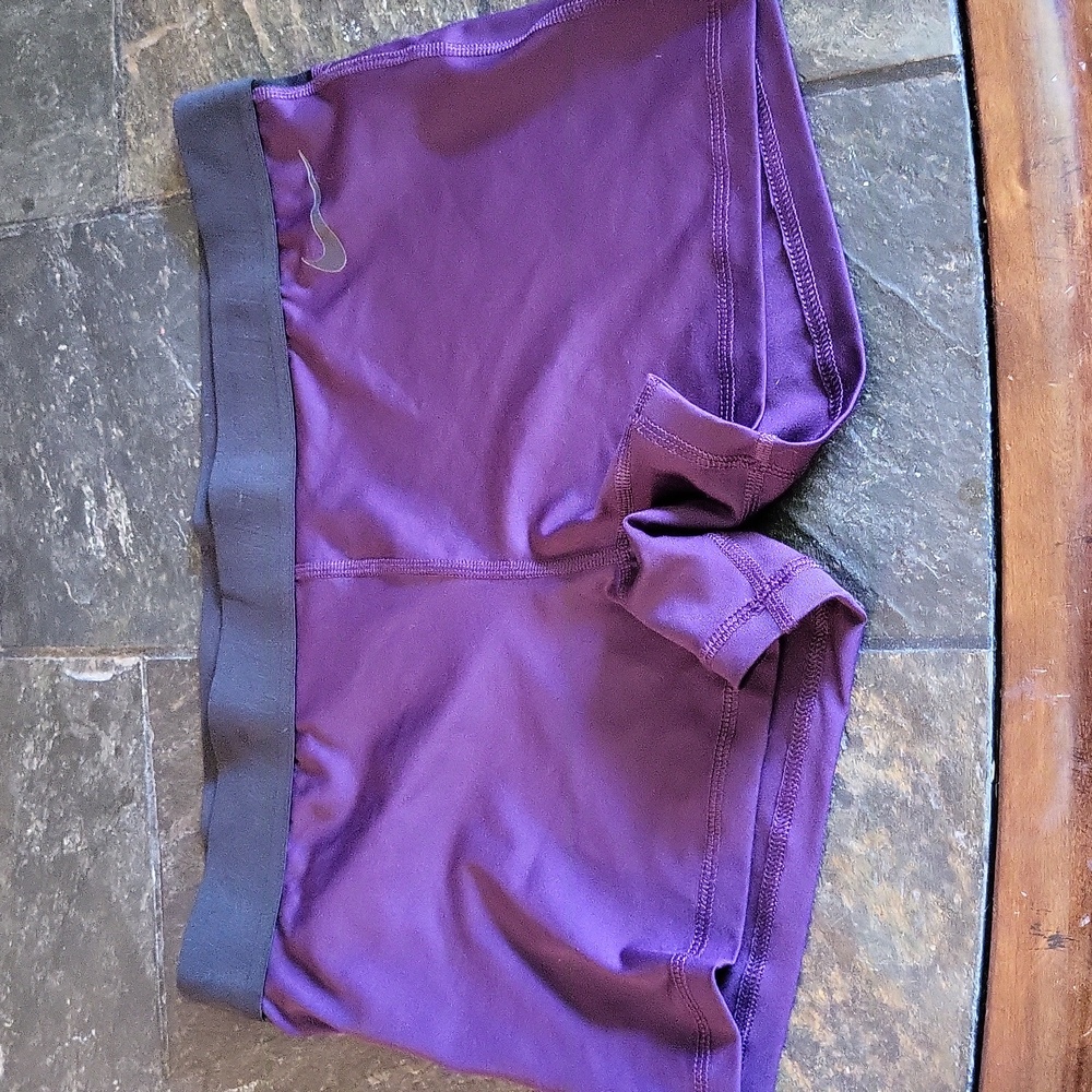Nike Pro Shortie Shorts - Electric Purple